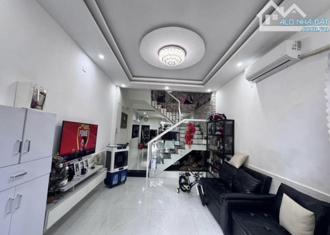 Nhà mới đẹp 4 tầng hẻm xe hơi Lê Hồng Phong Quận 10 – 37m2 ngang 4,2m – Nhỉnh 9 tỷ - 1