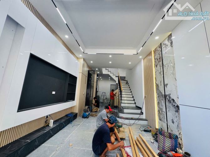 Bán nhà 4 tầng đẹp-gần chợ vĩnh Hải DT54m2-4PN-Nguyễn khuyến-Nha Trang-chỉ 2t650 - 1