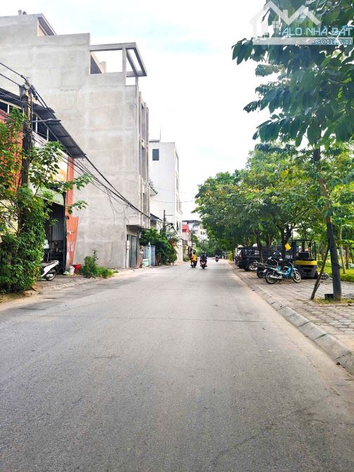 🔥BÁN NHÀ PHỐ LONG BIÊN,5 TẦNG,MT5M,GẦN PHỐ, VEIW HỒ, HÀNG XÓM MIPEC,KINH DOANH, GIÁ 7.XT - 1