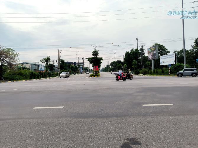 Hàng hiếm - Phân Lô - Tiên SƠn - Từ Sơn - Vỉa hè - Ô tô tránh - Cổng kcn kinh doanh - 1