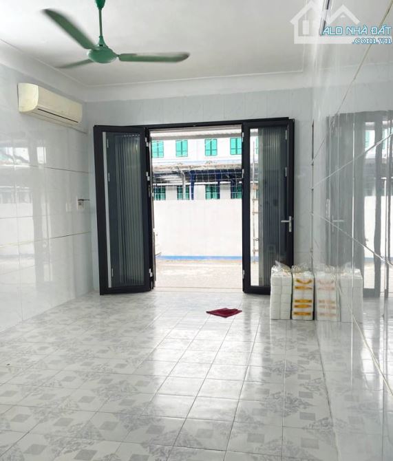 Sài Đồng - 02 Thoáng - ô tô Tránh, kinh doanh - TT M10 - Giá 3.2 tỷ., - 1