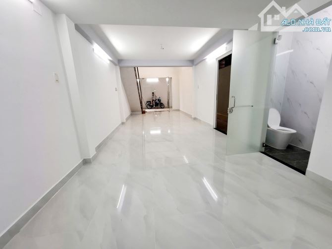 HẺM Ô TÔ NGỦ TRONG NHÀ, DƯƠNG ĐÌNH NGHỆ Q11 , 75M2 NGANG 4.9M CHỈ NHỈNH 7 TỶ XÍU - 1