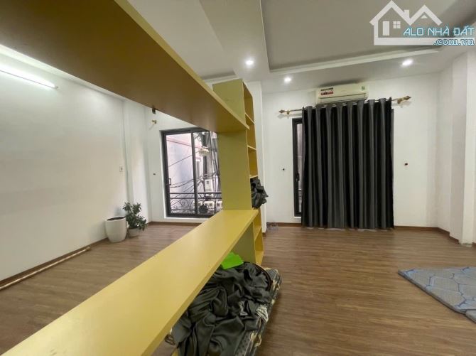 Bán nhà phố Tân Mai ô tô tránh, DT 50m2, 5t, Mt 6m, kinh doanh, ở ngay. - 1