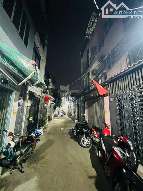 Bán nhà hẻm Nguyễn Thị Tần,P.1,Q.8,dt: 3 x 6 nhà xây 2 tầng 1 Tỷ 85. - 1