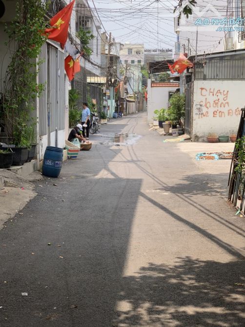 Nhà sẵn dòng tiền thu nhập 30tr/1th Tân Thới Nhất Phan Văn Hớn Quận 12, 240m2 chỉ 13 tỷ. - 1