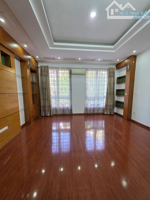 Phạm Tuấn Tài, 60m, Phân lô vỉa hè, 3 ô tô tránh, Kinh doanh tốt, Sổ vuông, Mặt tiền rộng - 1