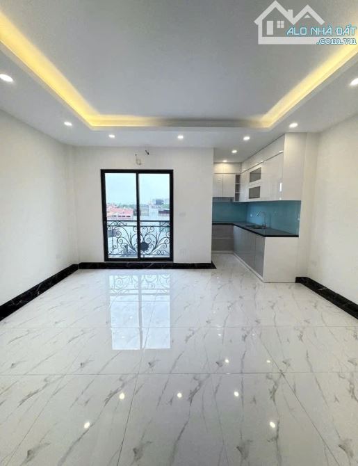 NHÀ RỘNG THANG MÁY ÊM RU NGAY MINH KHAI- 45M- HƠN 8 ĐỒNG - 1