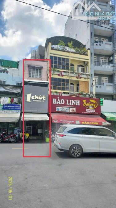 5.5 TỶ - MTKD TRẦN NHÂN TÔN Q10 - 25M2 - 3 TẦNG - 1