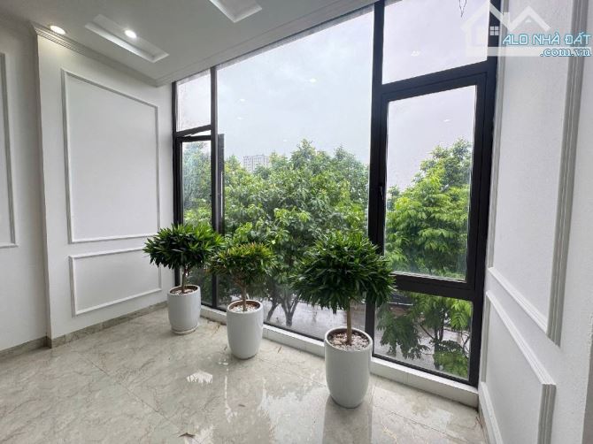 KIẾN HƯNG HÀ ĐÔNG -DT50M/5T-PHÂN LÔ VỈA HÈ - 3 OTO TRÁNH -TRỤC CHÍNH- KINH DOANH - 1