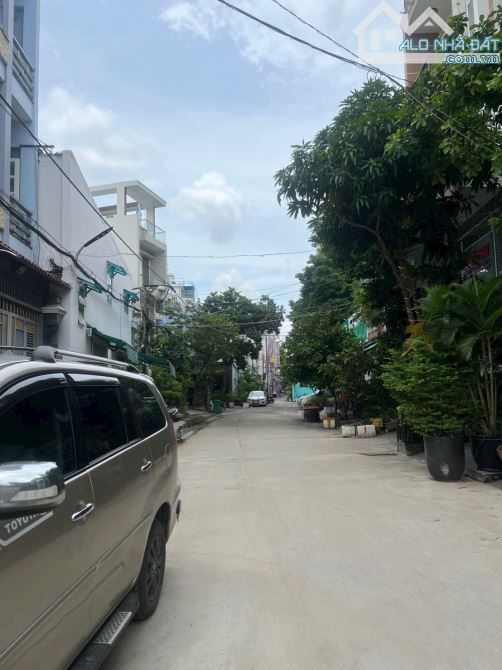 Quận Tân Phú-Nhà đẹp-Đường ô tô 10M-Nguyễn Sơn-P.Phú Thọ Hoà-72m2-4x18-6tầng Thang Máy-7PN - 1