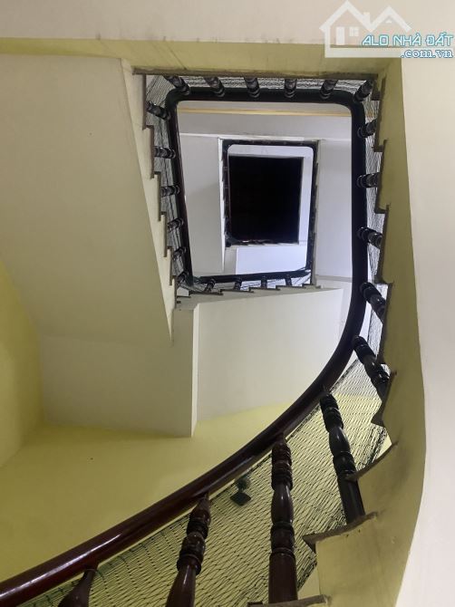 Cần bán căn biệt thự mini cách đường Nguyễn Duy Trinh chỉ vài bước châ, khu dân cư sầm uất - 1