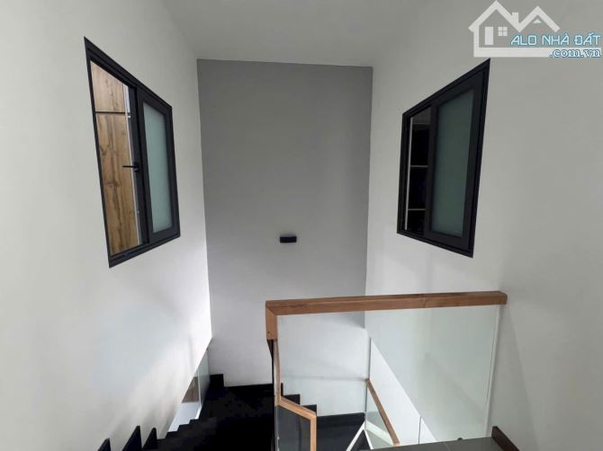 NHÀ 1 TRỆT 1 LẦU MẶT TIỀN ĐƯỜNG NGUYỄN THÀNH ĐỒNG - 1