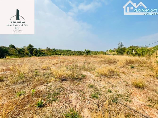 1mẫu7 Đất Xã Suối Rao - Kế Bên Kênh Nước - Thuận Tiện Trồng Cây Ăn Trái - Khu Dân Cư - 1