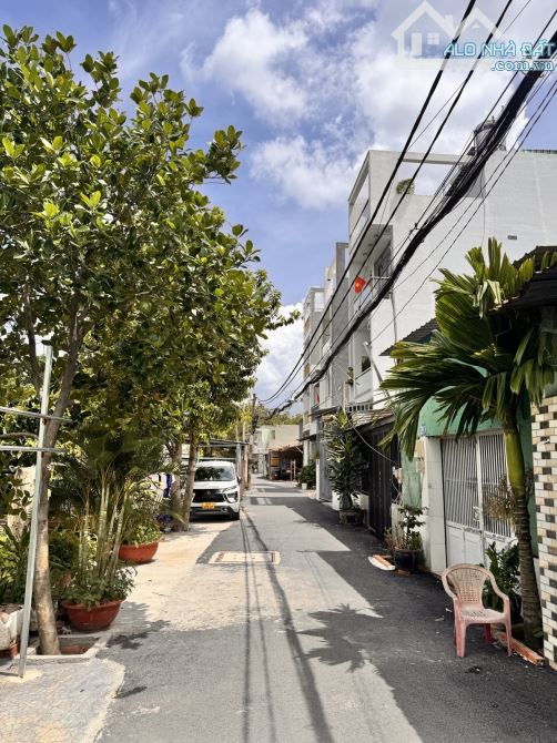 Gò Vấp, XH Vô Nhà - 60m2 - hơn 4 tỷ - ngay Kênh Tham Lương - 1