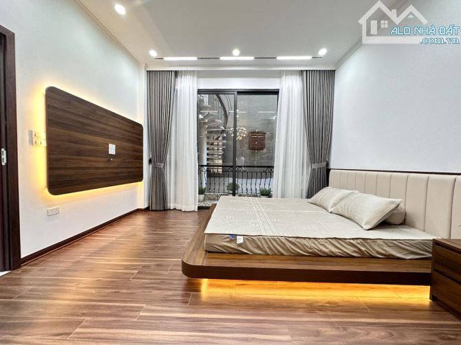 BÁN NHÀ PHỐ KIM MÃ 5 TẦNG THANG MÁY - QUẬN BA ĐÌNH KHU VÍP - FUL NỘI THẤT CAO CẤP - 1