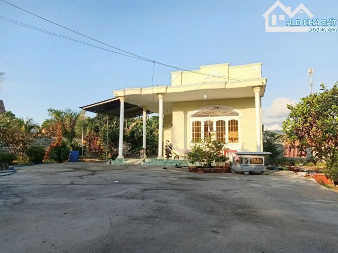 BÁN GẤP LÔ ĐẤT LÔ GÓC SIÊU ĐẸP NGHĨA THÀNH CHÂU ĐỨC BÀ RỊA VŨNG TÀU – 1.400M² – CHỈ 8,6 TỶ - 1