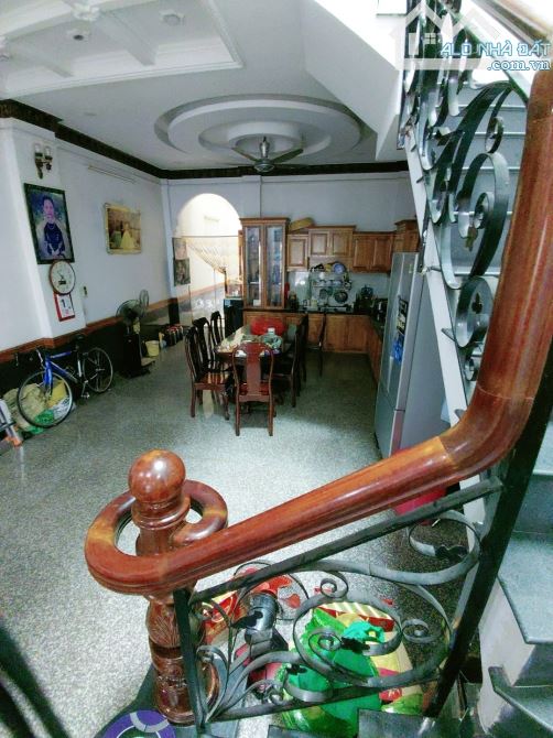 Bán nhà  hẻm xe tải đường ĐT743B gần đường Nguyễn Du 170m2 nhà 2 tầng giá 5.42 tỷ - 1