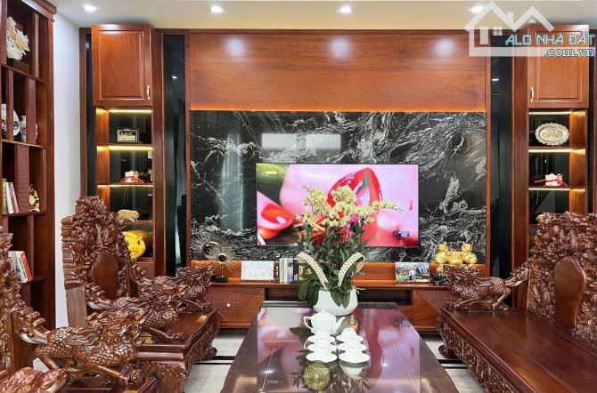 Liền kề Lê Văn Lương, vỉa hè, ô tô tránh đỗ, KD, 2 thoáng, gara, mặt tiền 7m, 148m*5T - 1