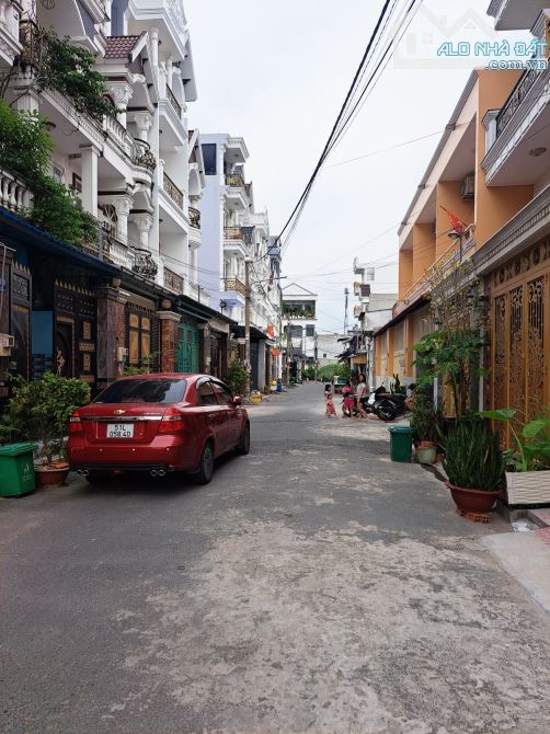 Chủ Xây Tâm Huyết Nhà Tân Cổ Điển 4 Tầng 78M2 Ngay LÊ VĂN QUỚI, Xe Tải Đậu Ngày Đêm🔥 - 1