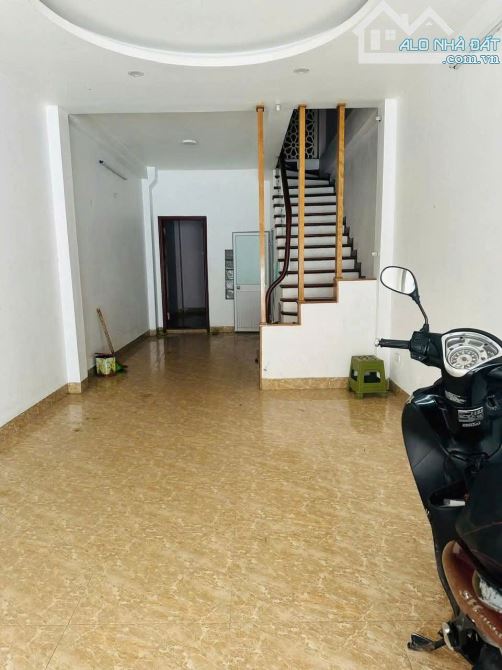 Nhà đẹp Phú Diễn. Mặt ngõ, Oto tránh, dừng đỗ, vào nhà. Gần phố, kinh doanh tốt. - 1