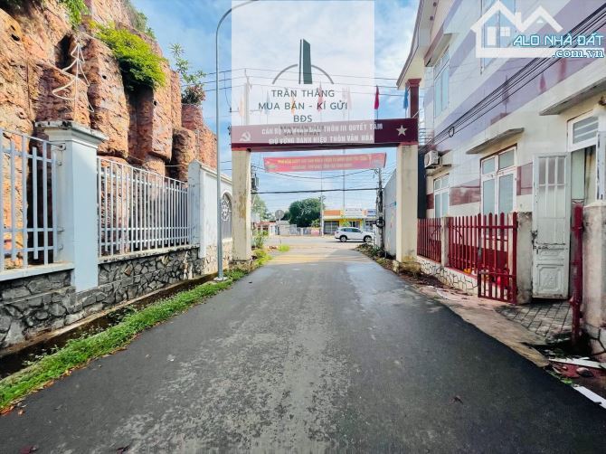 Đất Khu Bàn Cờ Xã Bình Trung- Kế Bên Giáo Xứ Vinh Trung - 1
