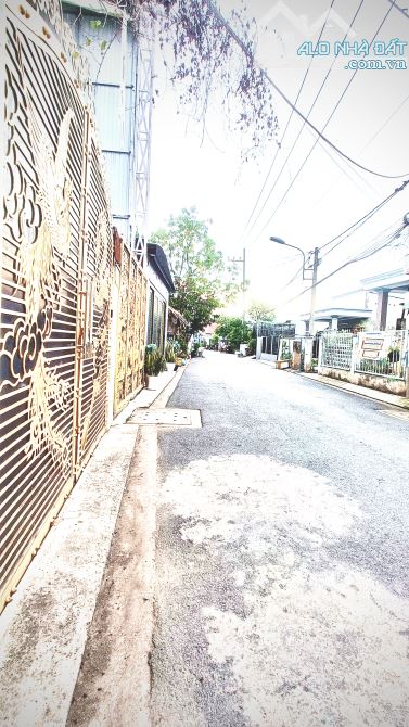 Chủ Thu vốn bán Nhà Cấp 4 hẻm 6 m diện tích đất 150m² Nguyễn Bình huyện Nhà bè - 1