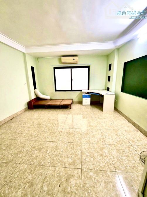 VĨNH HƯNG - NHÀ DÂN XÂY , KHUNG CỘT BÊ TÔNG CHẮC CHẮN , CÒN MỚI       30m , 5 tầng , mt4,3 - 1