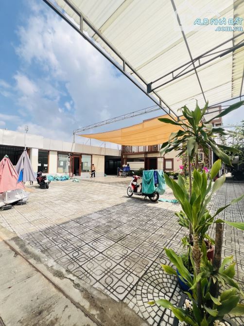 Cát Lái Quận 2 - 1300m2 hẻm xe hơi gần Nguyễn Thị Định - 1