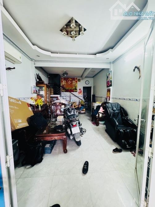 Bán nhà HXH, Nguyễn Hữu Tiến, Tân Phú, 51m2, 2 tầng, gần Aeon mail, giá 5,68 tỷ - 1