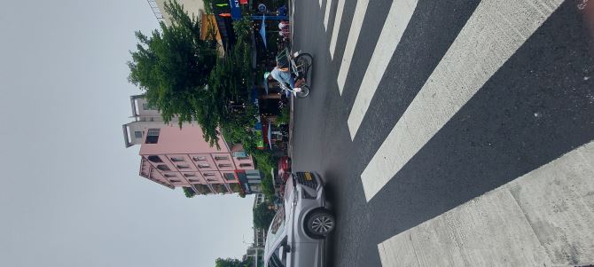 Bán nhà MTKD Khánh Hội, Quận 4, ngay công viên,  thu nhập 120 triệu, 217m2, ngang 14m - 1