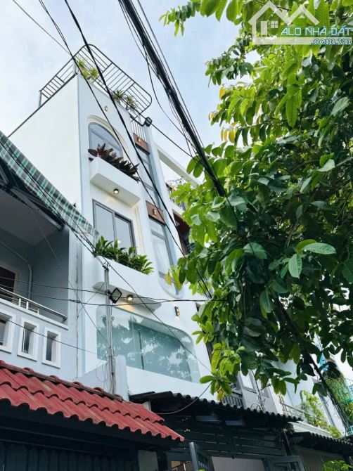 SIÊU PHẨM NHÀ PHỐ CAO CẤP ĐƯỜNG 12M CÓ CÔNG VIÊN - QUANG TRUNG - GÒ VẤP - 4 TẦNG - 5.95 TỶ - 1