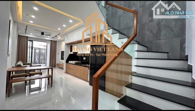NHÀ MỚI FULL NỘI THẤT ĐẦY ĐỦ CÔNG NĂNG HẺM 96 Y NUÊ - 1
