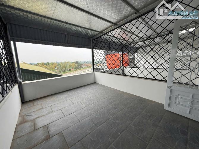 Bán nhà Giang Biên 33m2 ngõ ô tô tránh đủ tiện ích ô tô đỗ cổng 6.2 tỷ - 1