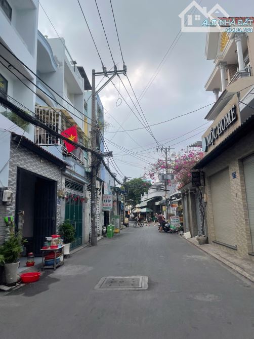 Bán nhà Phan Huy Ích, phường 15, Tân Bình hẻm ô tô, 2 tầng, 56m2, chỉ 5 tỷ 95 - 1