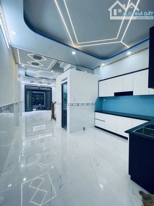 BÁN GẤP NHÀ MỚI ĐẸP LÊ VĂN QUỚI 4X15 60M² HẺM XE HƠI 5M NHÍCH 5 TỶ - 1