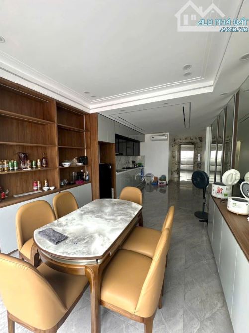 Bán nhà Ngọc Lâm 59m2 hai ô tô 7 chỗ vào nhà mặt tiền rộng thang máy 20.5 tỷ - 1