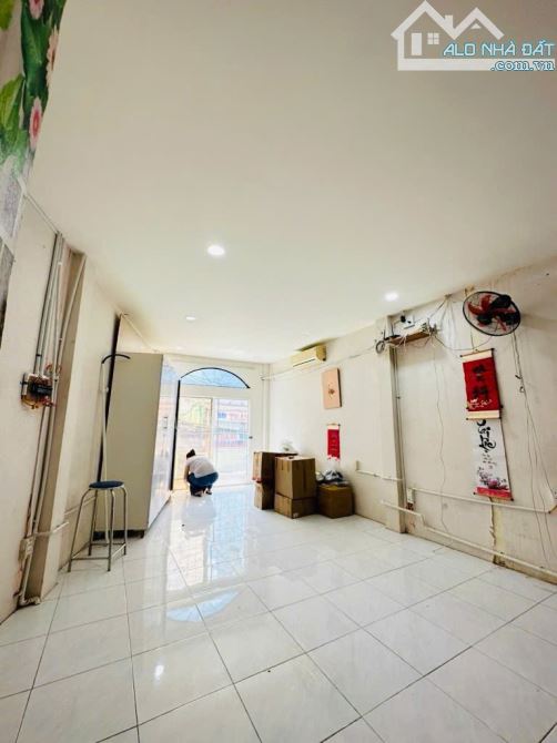 MẶT TIỀN KINH DOANH NGUYỄN VĂN NGHI - CHỢ GÒ VẤP - 32M2, 3 TẦNG - GIÁ CHỈ 6.2 TỶ - 1