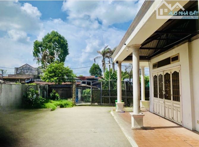 Bán Nhà Tân Hiệp Hóc Môn -DT: 610m2(17m x36m)-cấp 4& Xưởng - Hẻm HXH -  Chỉ 7,68 Tỷ. - 1