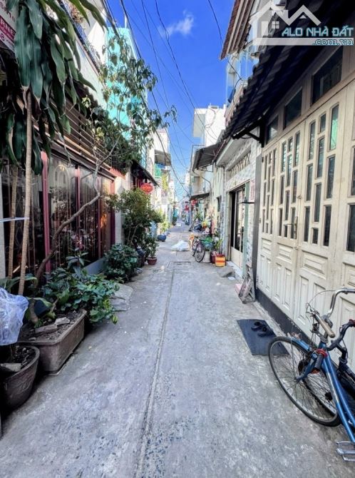 2,65 tỷ, bán nhà Bình Tân, Lê Văn Quới, 20m3, 3 tầng, 2 pn, sổ hồng riêng - 1