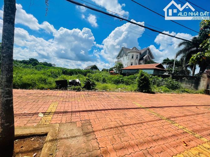 LÔ ĐẤT ĐẸP RẺ NHẤT MẶT TIỀN QL56-TT.NGÃI GIAO,THỔ CƯ, CÁCH VÒNG XOAY NGÃI GIAO CHỈ HƠN 1KM - 1