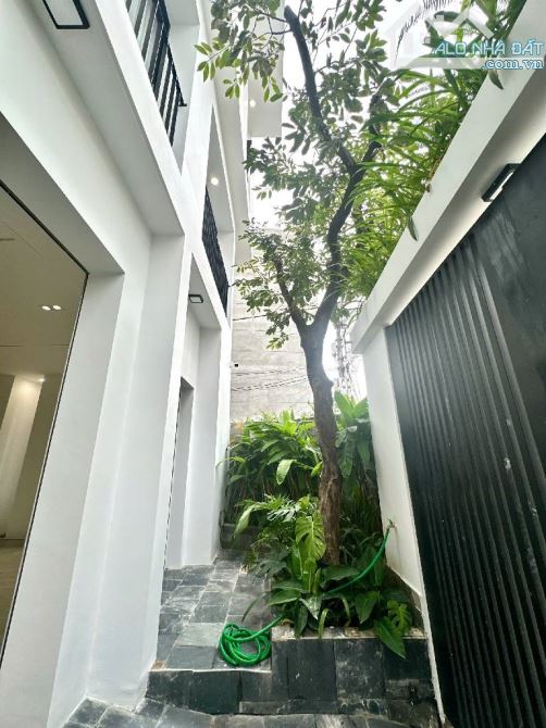 17.x Tỷ /79 M2/ 5.7 M tiền/ 5 Tầng Thang Máy/ Ô tô Chánh/ Thạch Bàn - 1