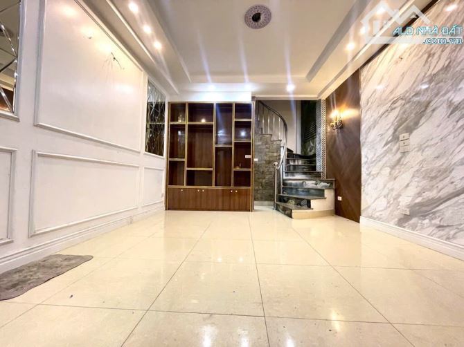 HÀNG HIẾM ĐÀO TẤN 30m2 x 6 tầng chắc chắn giá hơn 7 đồng – NHÀ ĐẸP - 2 MẶT THOÁNG – MẶT TI - 1