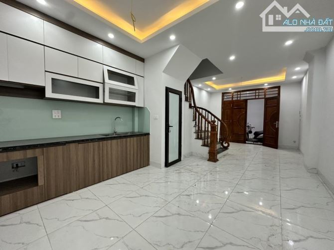 Bán nhà Đại Cát Liên Mạc 35m, 4 tầng Ô TÔ đỗ cửa - 1