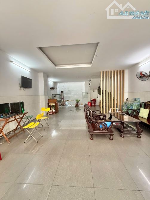 Nhà Tân Bình gần sân bay, Hẻm 8M thông, 85m2, ngang 5m, 3 tầng, 8.7 tỷ - 1