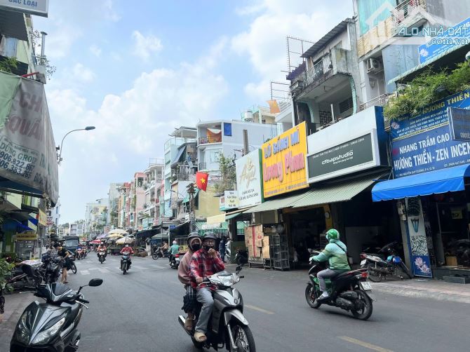 NHÀ MẶT TIỀN NGUYỄN DUY DƯƠNG, 2 TẦNG 62M2 - 1