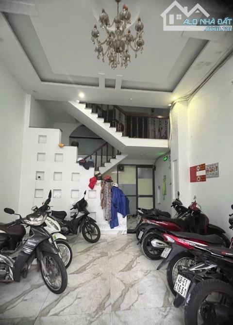 Bán Nhà Bình Thạnh - Thu Nhập ~50tr/tháng - Nhà 5 Tầng - 85m2 - Chỉ 9.X Tỷ TL - 1