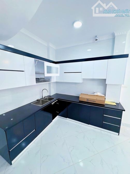 PHÚC ĐỒNG Ở NGAY - 3 NGỦ THOÁNG SƯỚNG - SÂN RỘNG ĐƯỜNG RIÊNG - 5 TỶ LỚN - 1