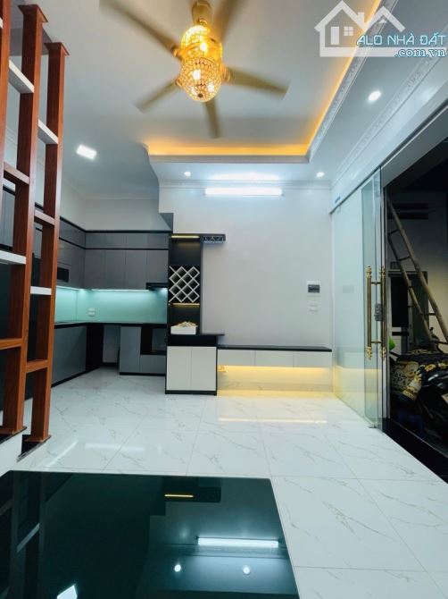 🏡 EM MẶT PHỐ LỚN - Đống Đa-PHÂN KHÚC HIẾM 📍 VỊ TRÍ ĐẮC ĐỊA - NHÀ ĐẸP Ở NGAY - DÒNG TIỀN - 1