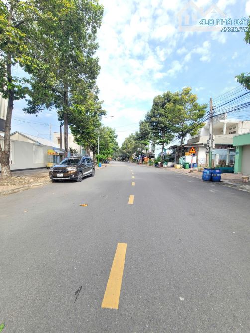 Bán đất MT đường Phạm Ngũ Lão p.Dĩ An Tp.Dĩ An chỉ 3ty590 TL  M7101 - 1