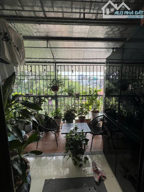 CHỈ 4,55 TỶ CÓ NGAY CĂN HỘ TT THỔ QUAN -ĐỐNG ĐA-DT82 M2-LÔ GÓC-FULL NỘI THẤT-Ở LUÔN. - 1
